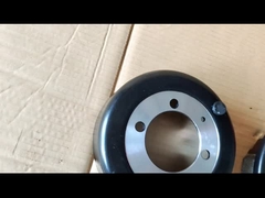 Прочные части ISUZU NPR вручают тормозной механизм имеют барабанчик стального барабана и утюга с тормозными колодами и плитой